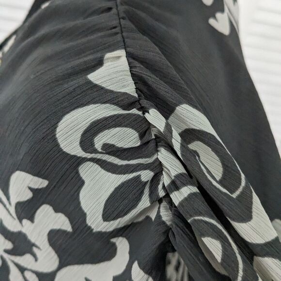 Lane Bryant Top Women 14/16 Semi-sheer Grey White Damask Print Beads Sleeveless - Picture 9 of 11